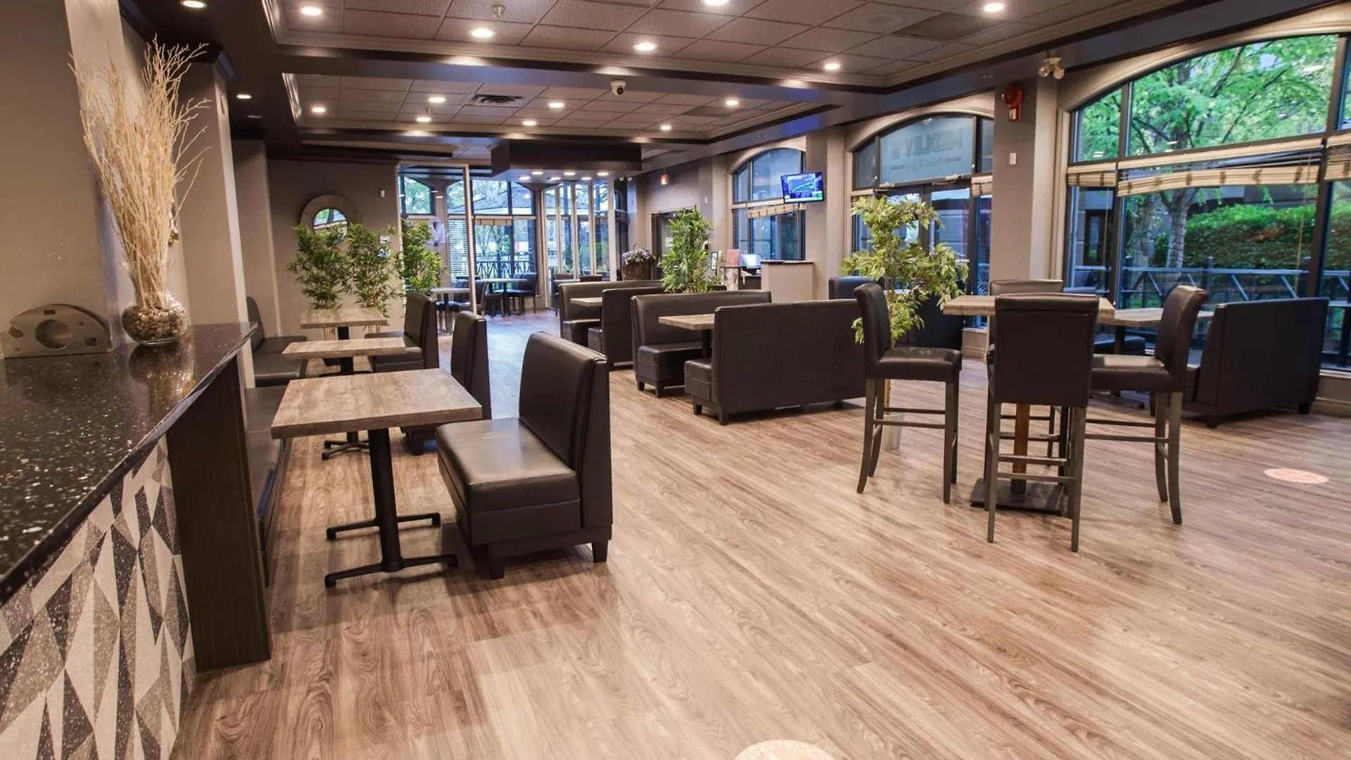 Hotel Holiday Inn & Suites North Vancouver By Ihg