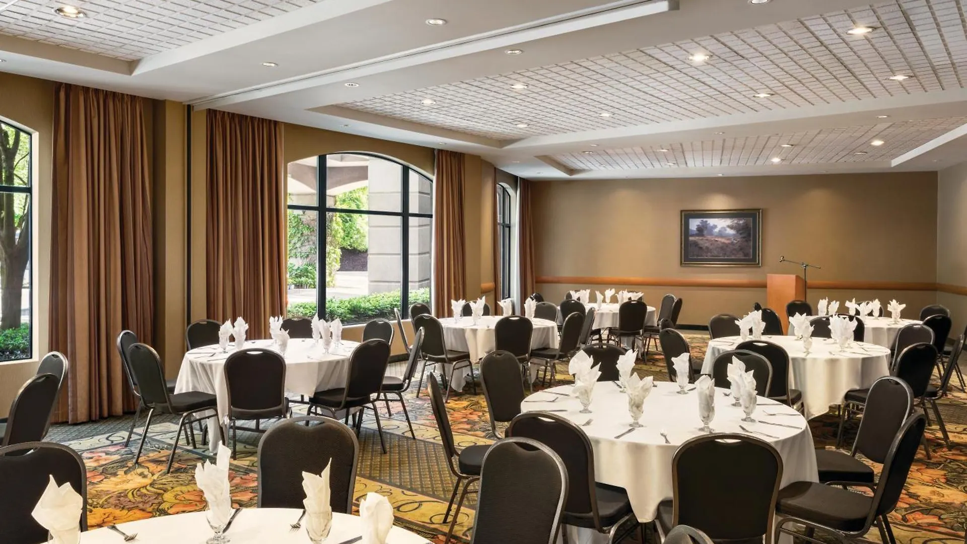 Holiday Inn & Suites North Vancouver By Ihg Canada