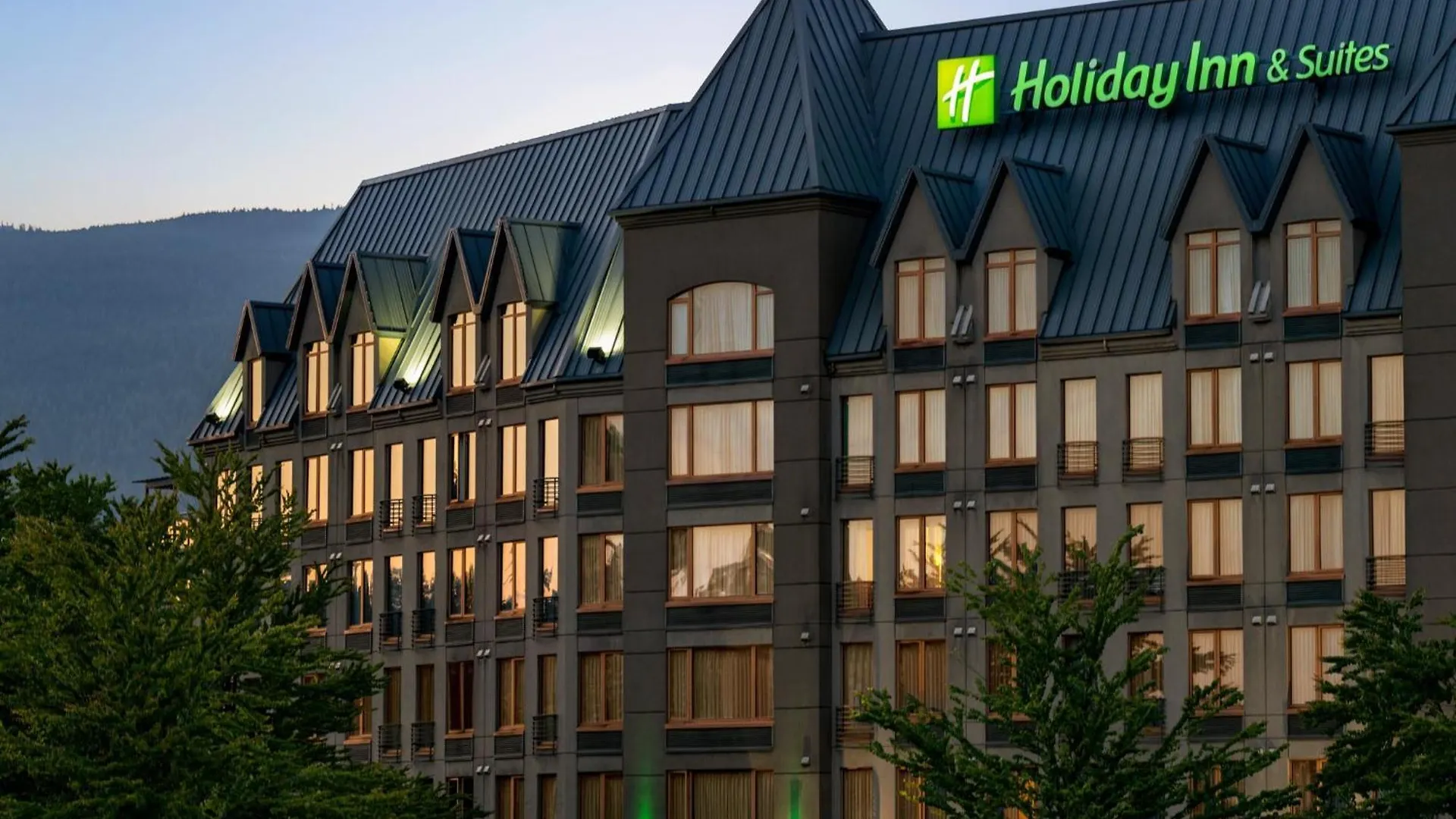 Holiday Inn & Suites North Vancouver By Ihg 4*,  Kanada